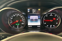valkoinen Mercedes-Benz GLC 2017 kuva 11.