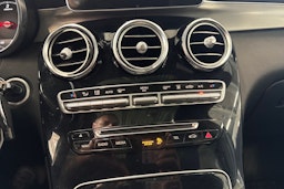 valkoinen Mercedes-Benz GLC 2017 kuva 15.