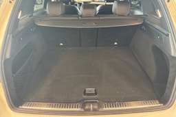 valkoinen Mercedes-Benz GLC 2017 kuva 20.