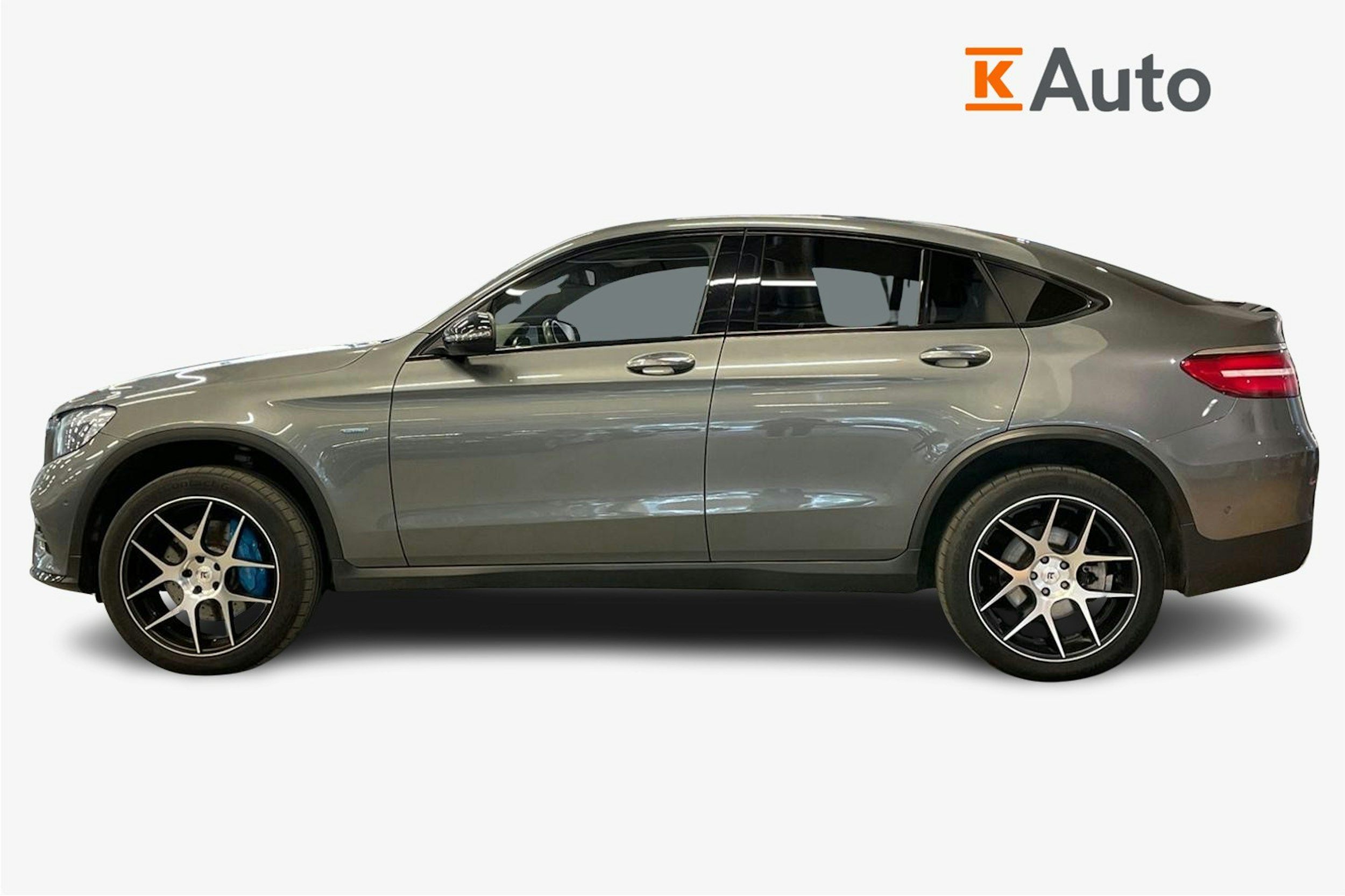 harmaa Mercedes-Benz GLC 2018 kuva 6.