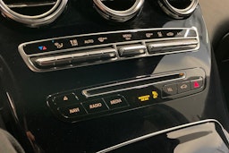 harmaa Mercedes-Benz GLC 2018 kuva 21.