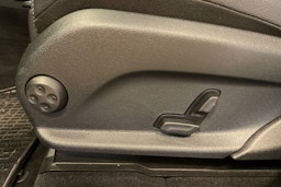 harmaa Mercedes-Benz GLC 2018 kuva 25.