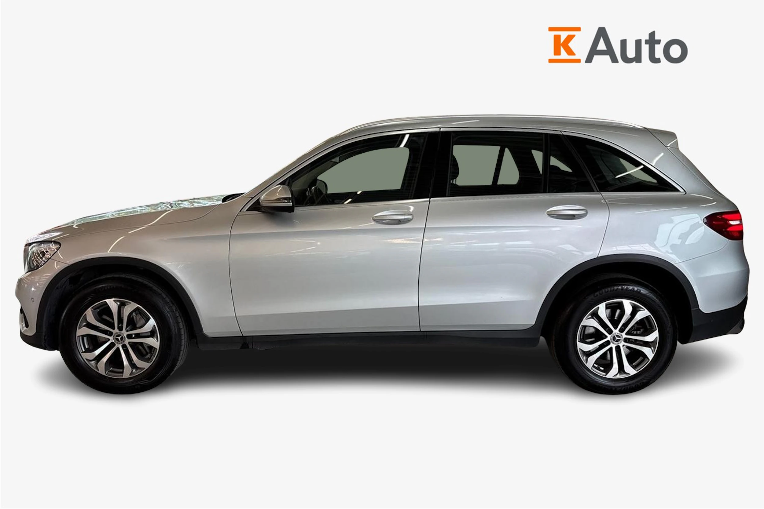 met. harmaa Mercedes-Benz GLC 2018 kuva 5.