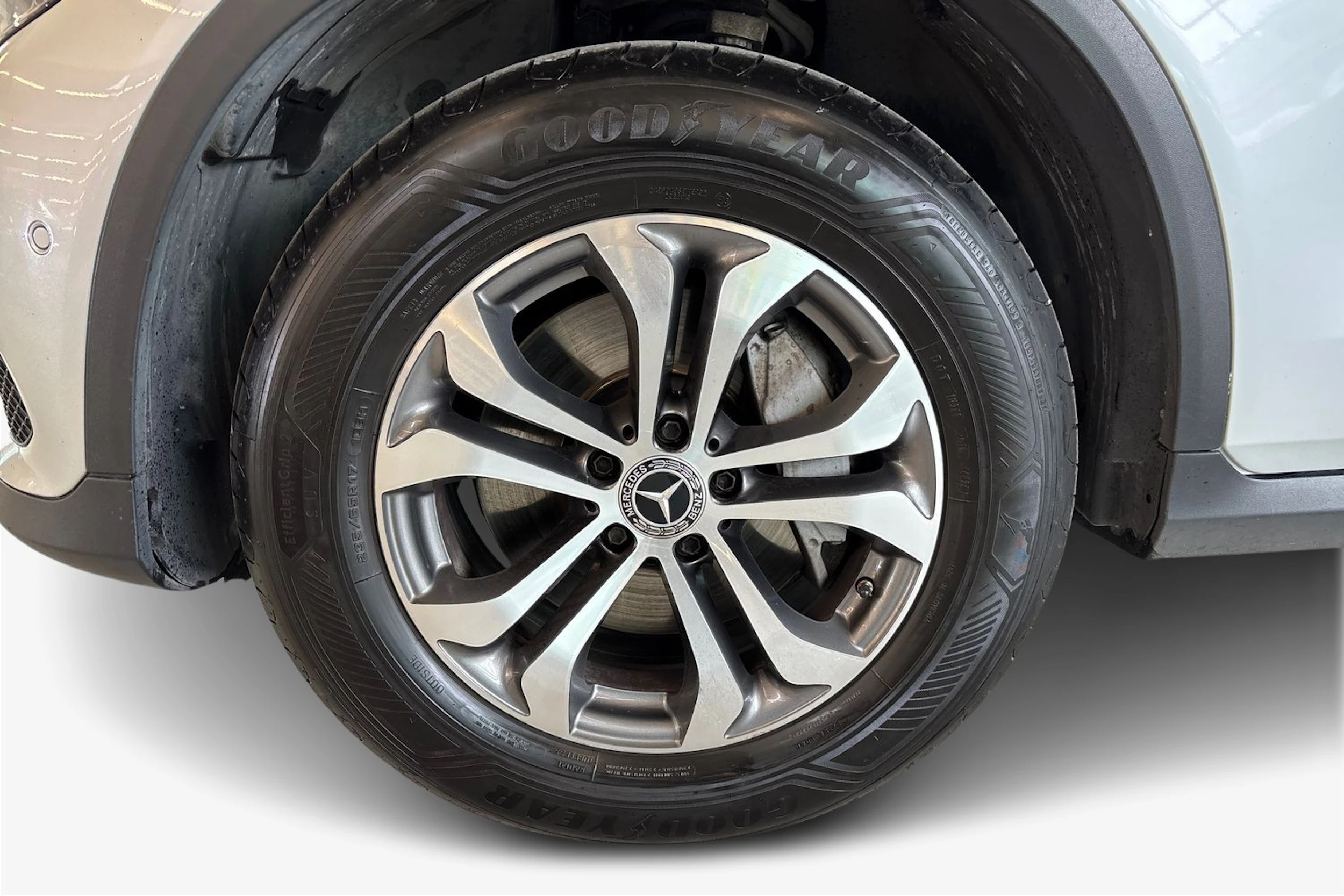 met. harmaa Mercedes-Benz GLC 2018 kuva 9.