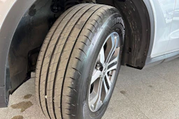 met. harmaa Mercedes-Benz GLC 2018 kuva 12.
