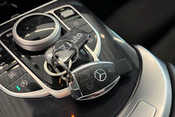met. harmaa Mercedes-Benz GLC 2018 kuva 24.