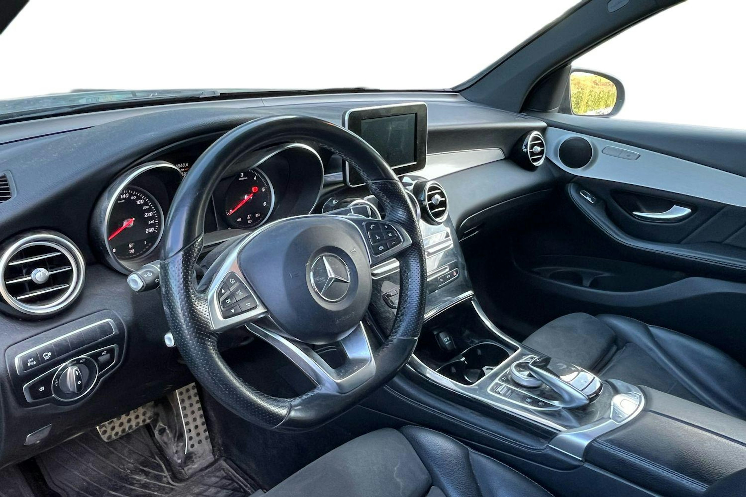 musta Mercedes-Benz GLC 2018 kuva 3.