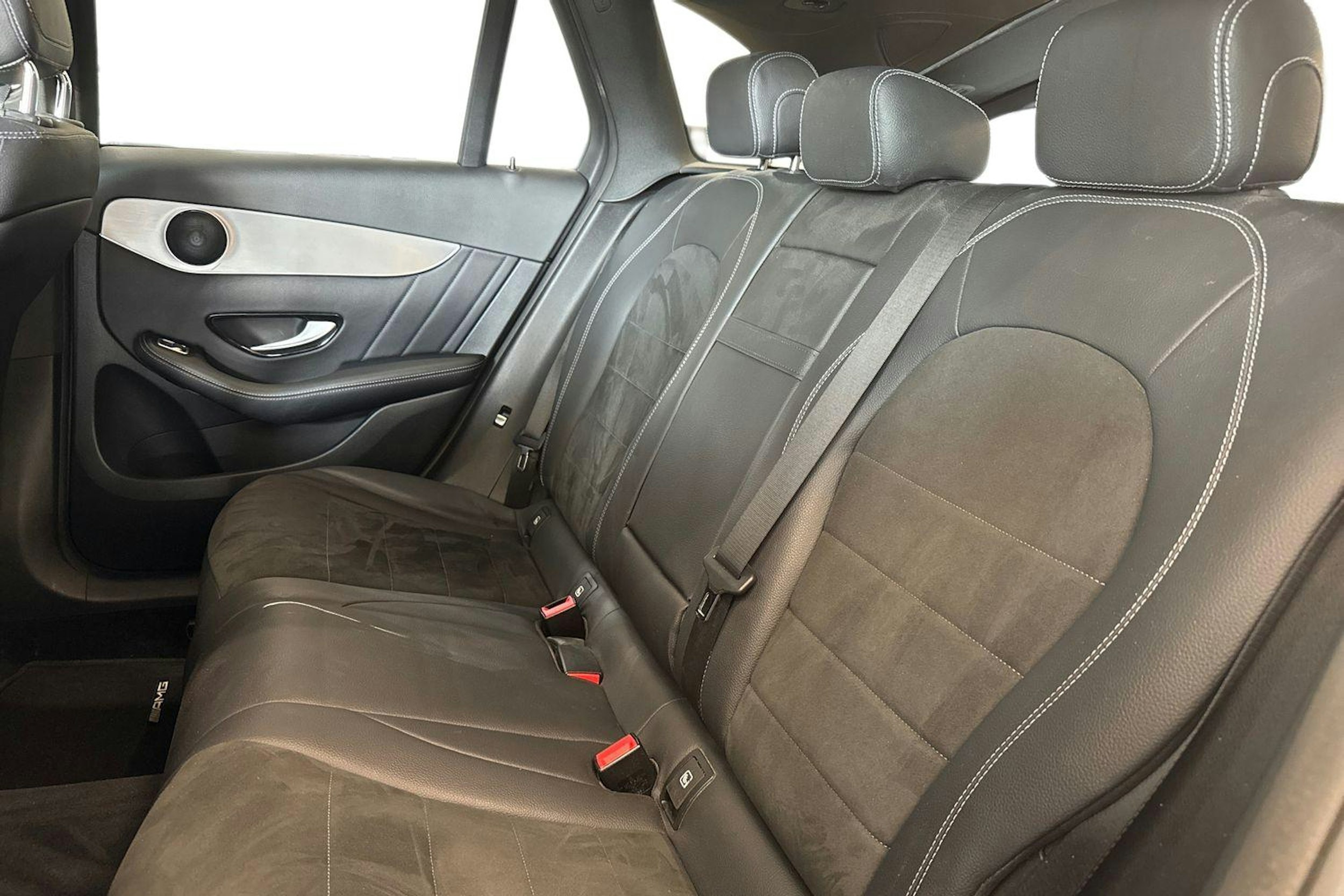 musta Mercedes-Benz GLC 2018 kuva 10.