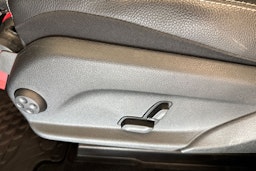 musta Mercedes-Benz GLC 2018 kuva 15.