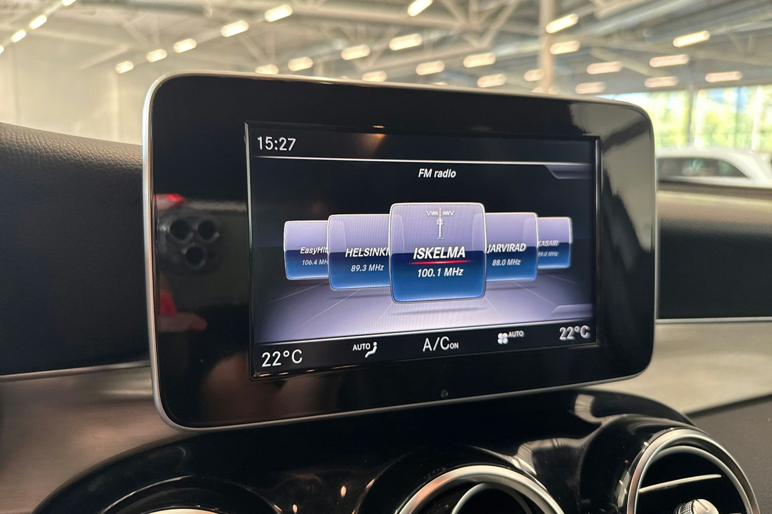 musta Mercedes-Benz GLC 2018 kuva 18.
