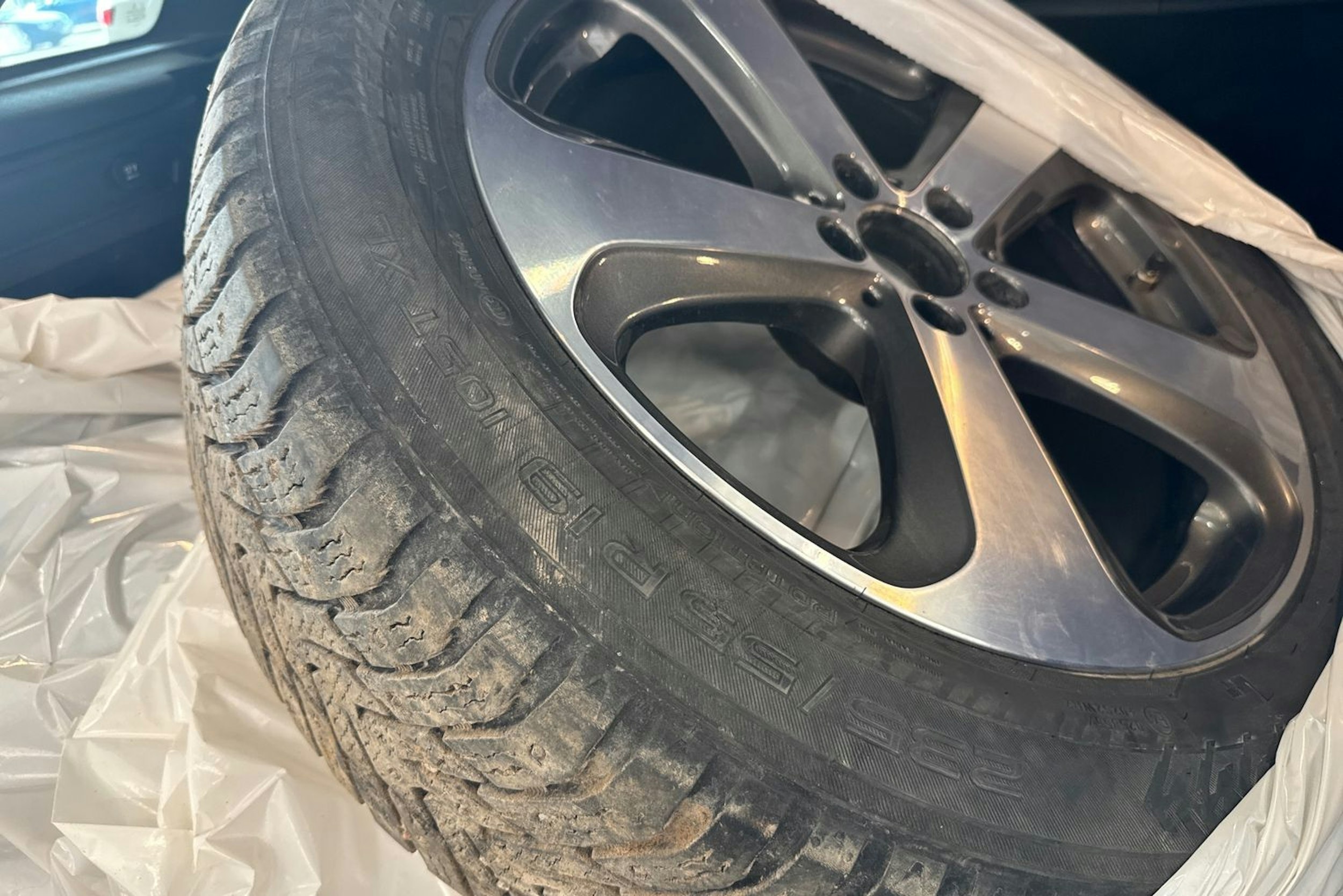 musta Mercedes-Benz GLC 2018 kuva 23.