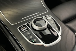 sininen Mercedes-Benz GLC 2018 kuva 24.
