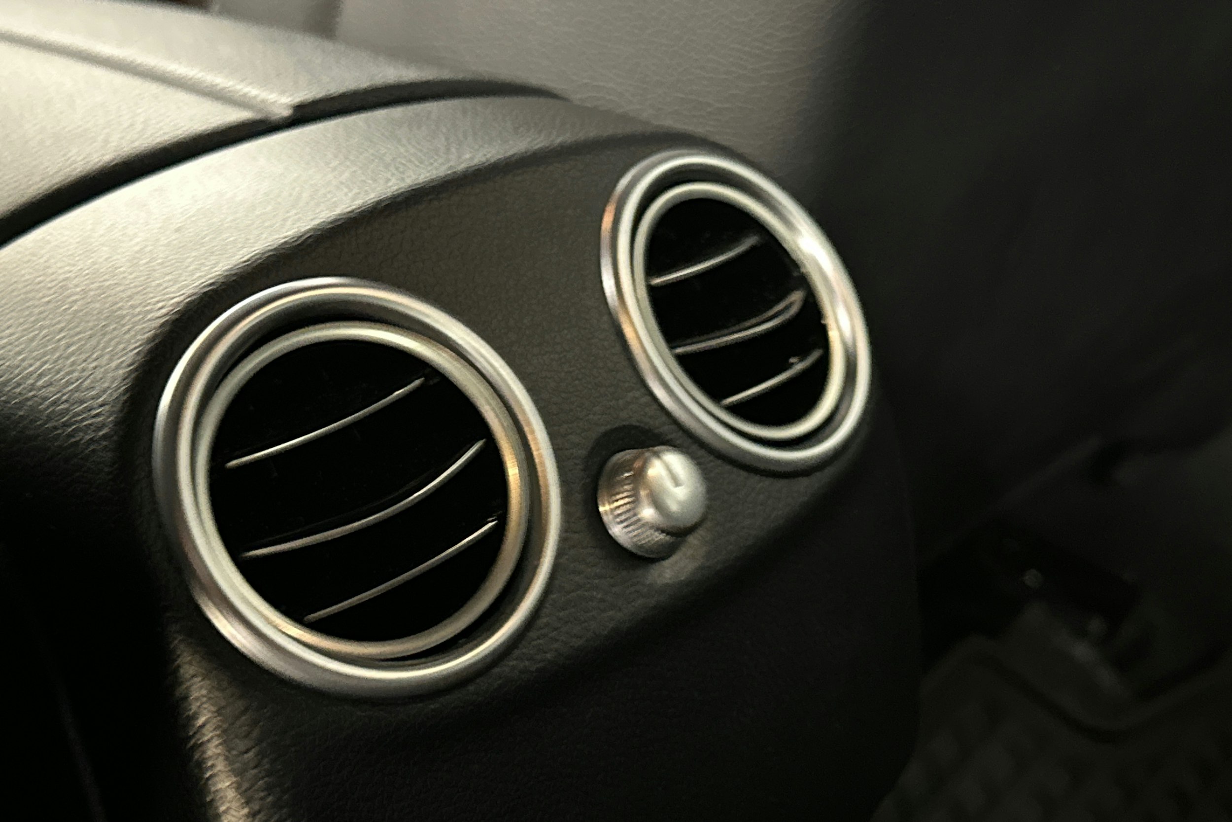 sininen Mercedes-Benz GLC 2018 kuva 30.