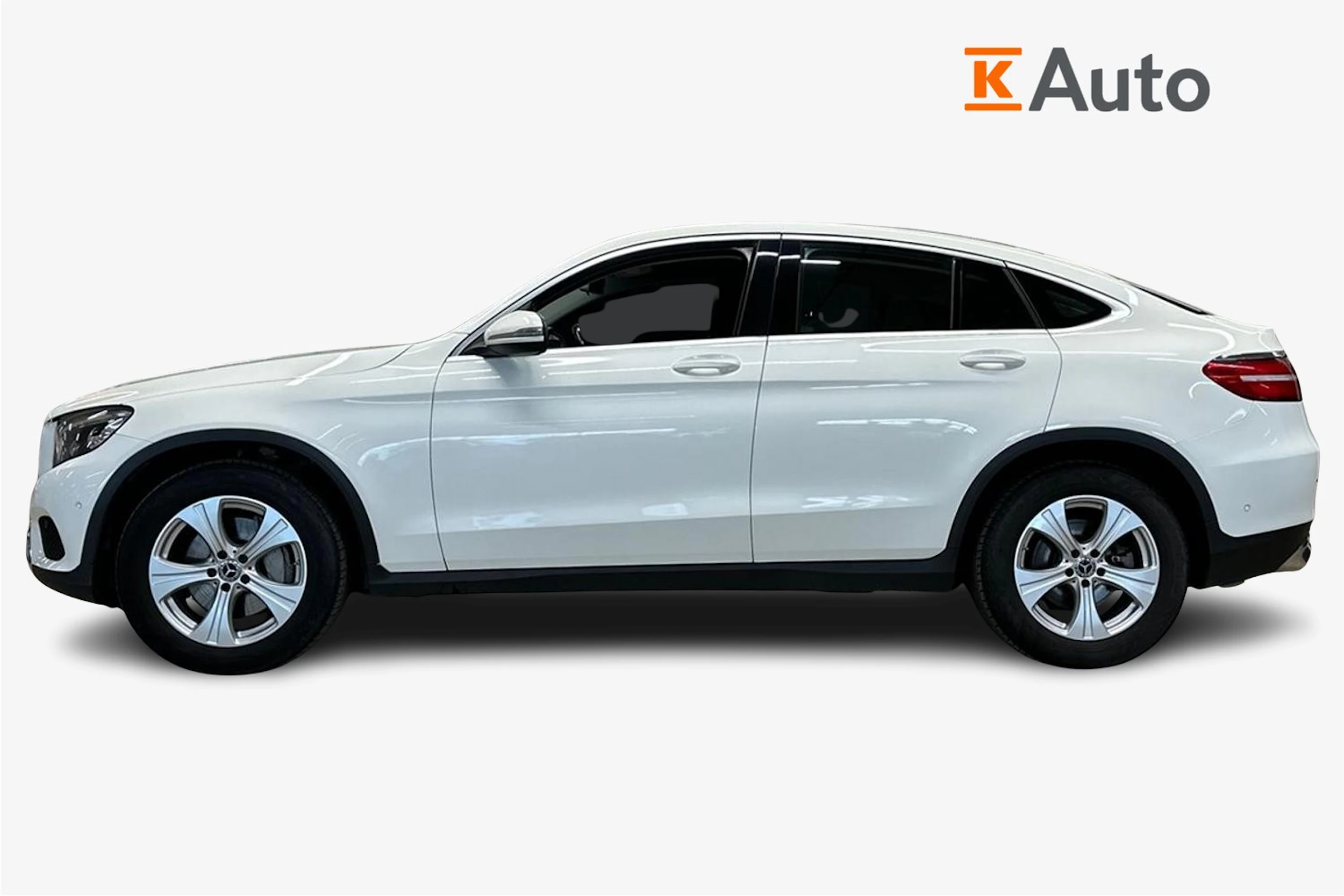 valkoinen Mercedes-Benz GLC 2018 kuva 7.