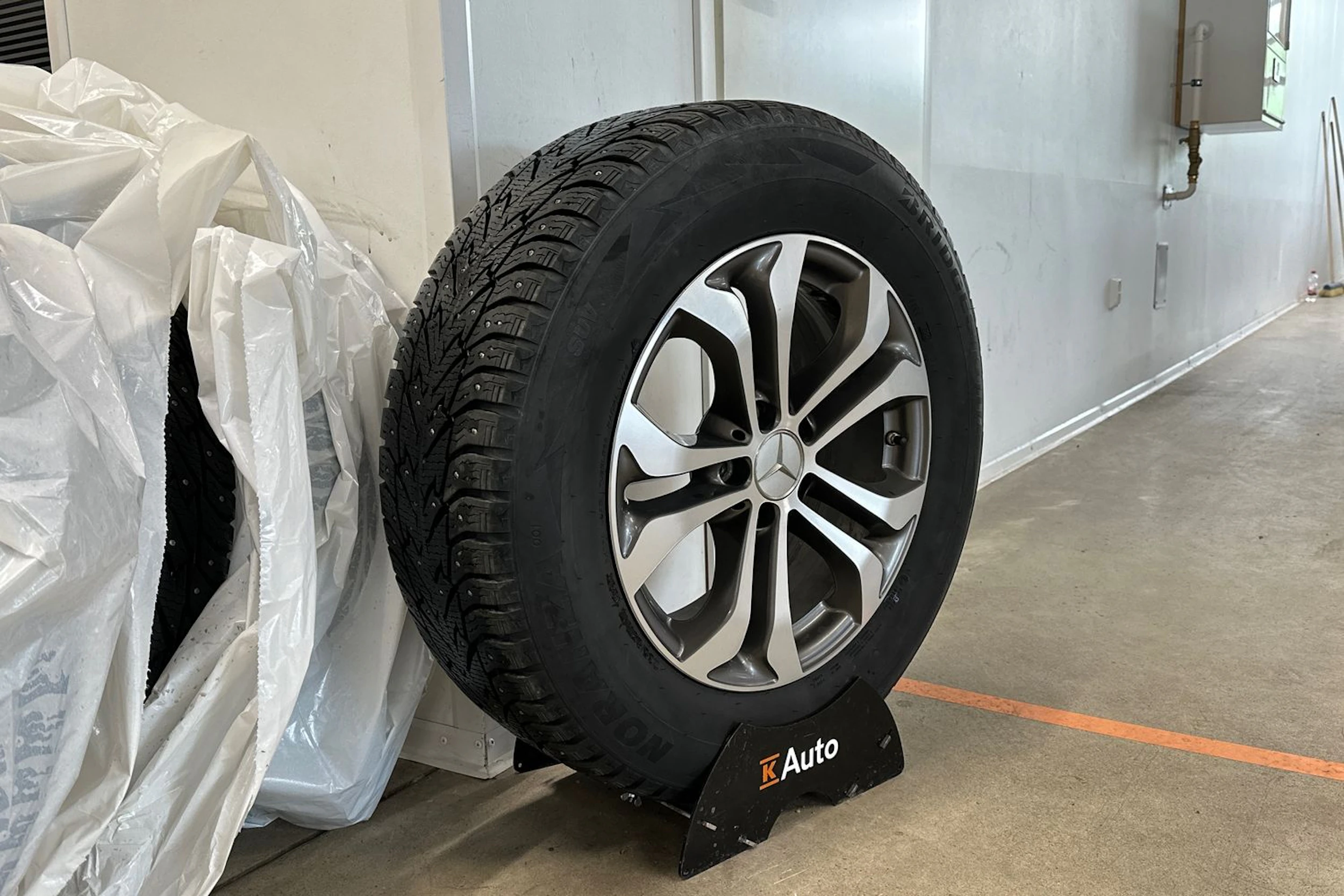 valkoinen Mercedes-Benz GLC 2018 kuva 13.