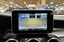 valkoinen Mercedes-Benz GLC 2018 kuva 15.