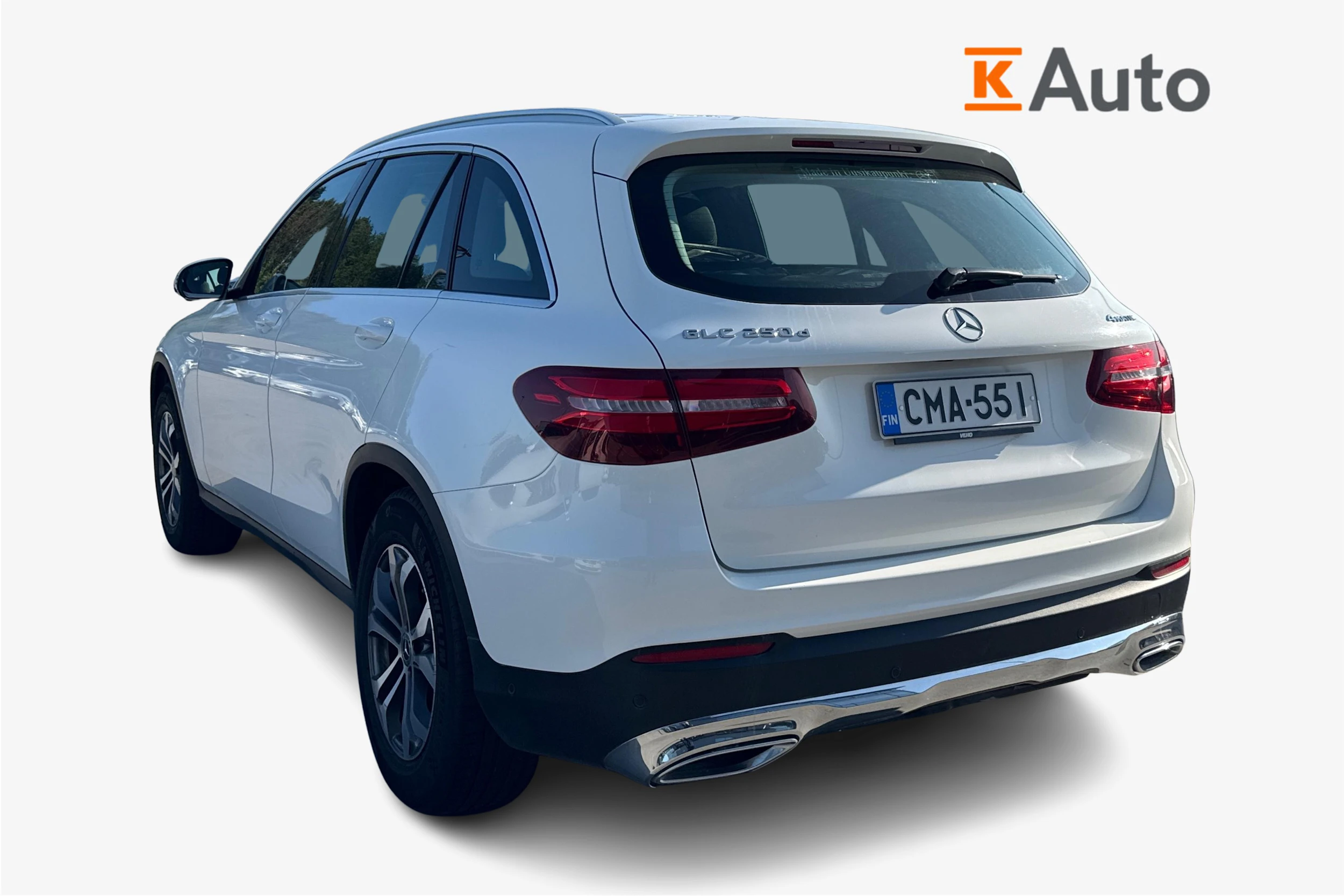 Valkoinen Mercedes-Benz GLC 2019 kuva 2.