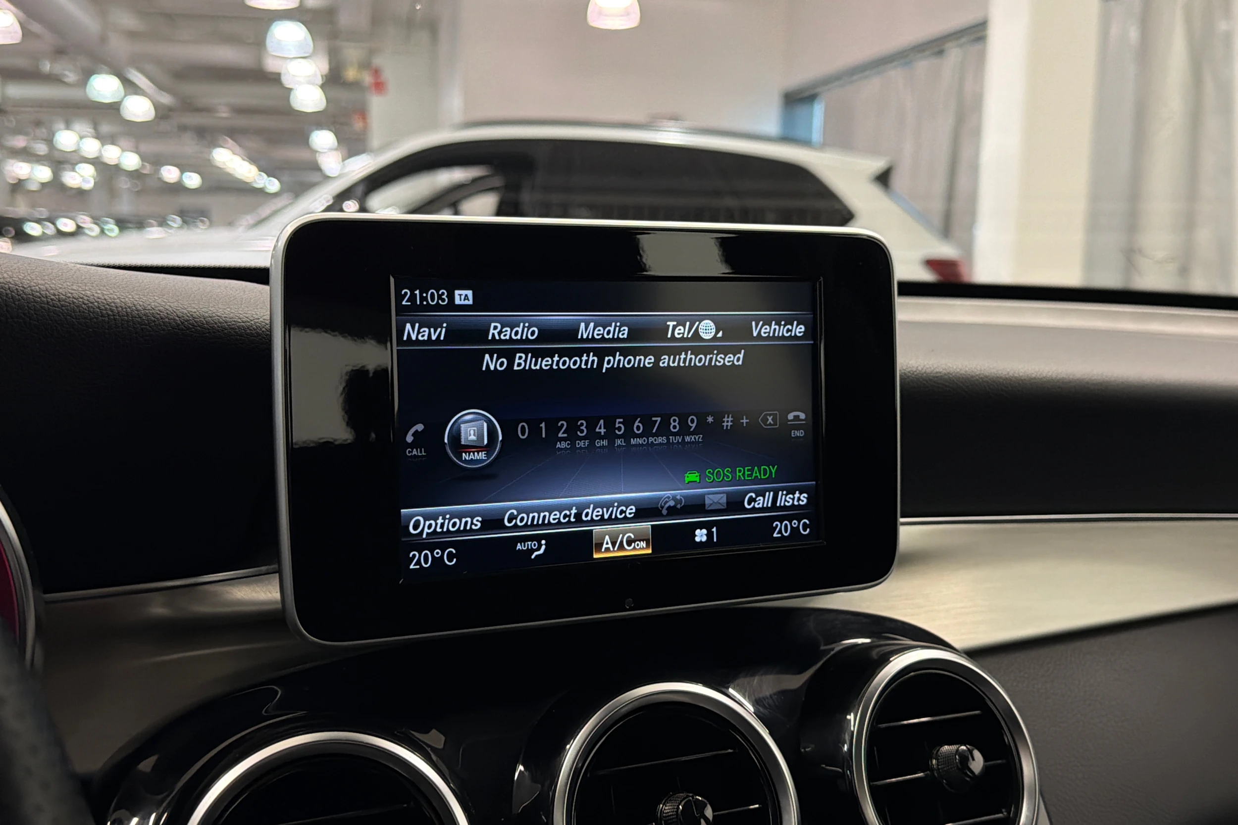 Valkoinen Mercedes-Benz GLC 2019 kuva 25.