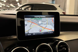 Valkoinen Mercedes-Benz GLC 2019 kuva 26.