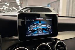 Valkoinen Mercedes-Benz GLC 2019 kuva 28.