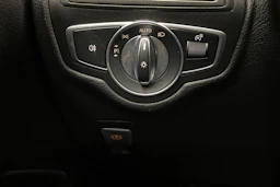 harmaa Mercedes-Benz GLC 2020 kuva 22.