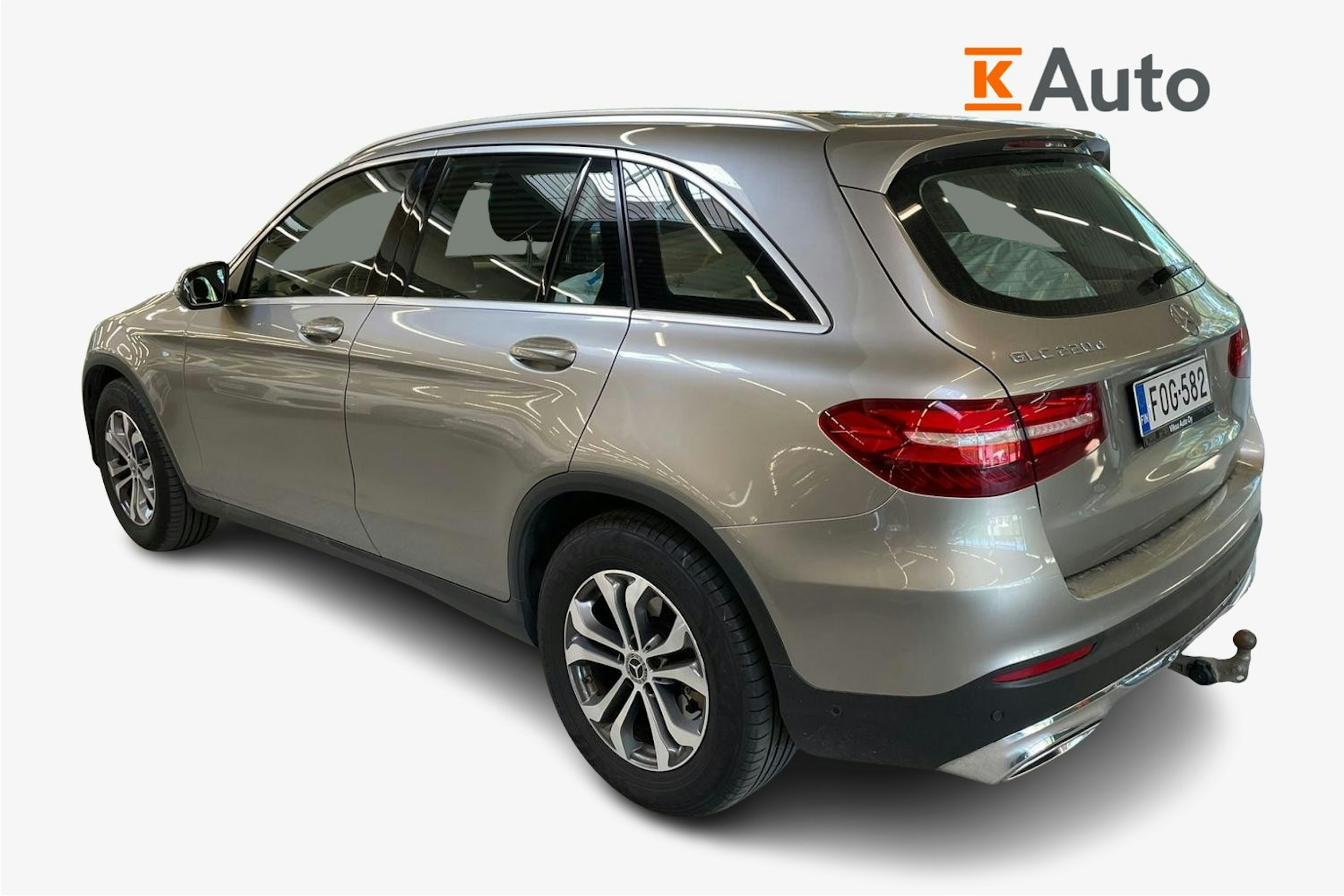 harmaa Mercedes-Benz GLC 2019 kuva 2.