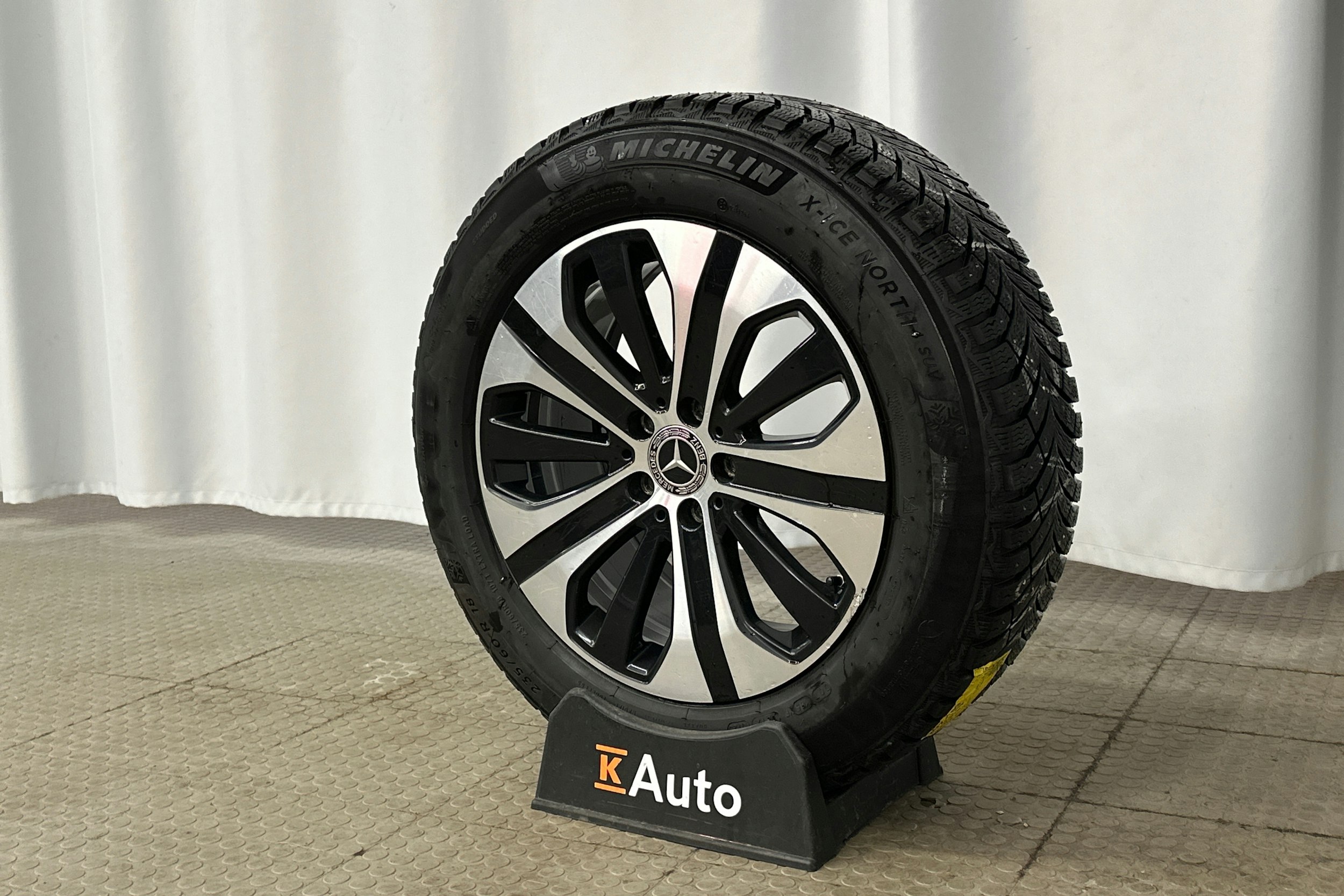 musta Mercedes-Benz GLC 2019 kuva 13.