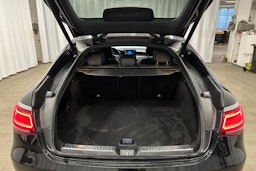 musta Mercedes-Benz GLC 2019 kuva 25.