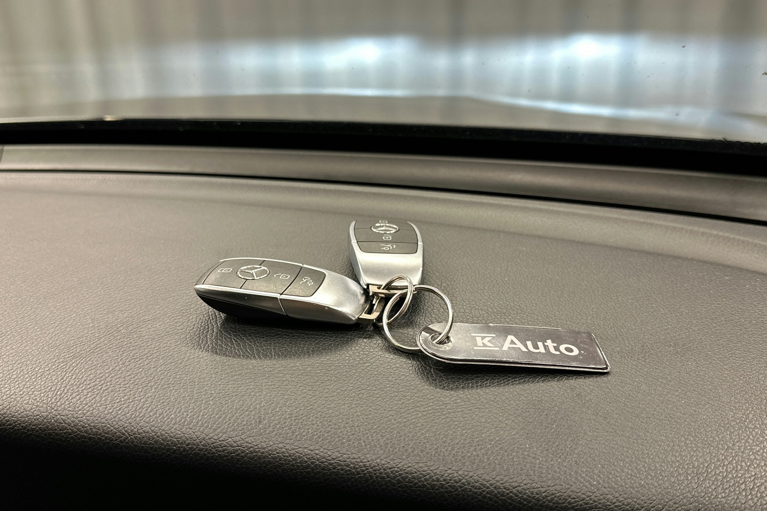 musta Mercedes-Benz GLC 2019 kuva 28.
