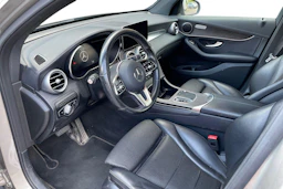 harmaa Mercedes-Benz GLC 2020 kuva 3.