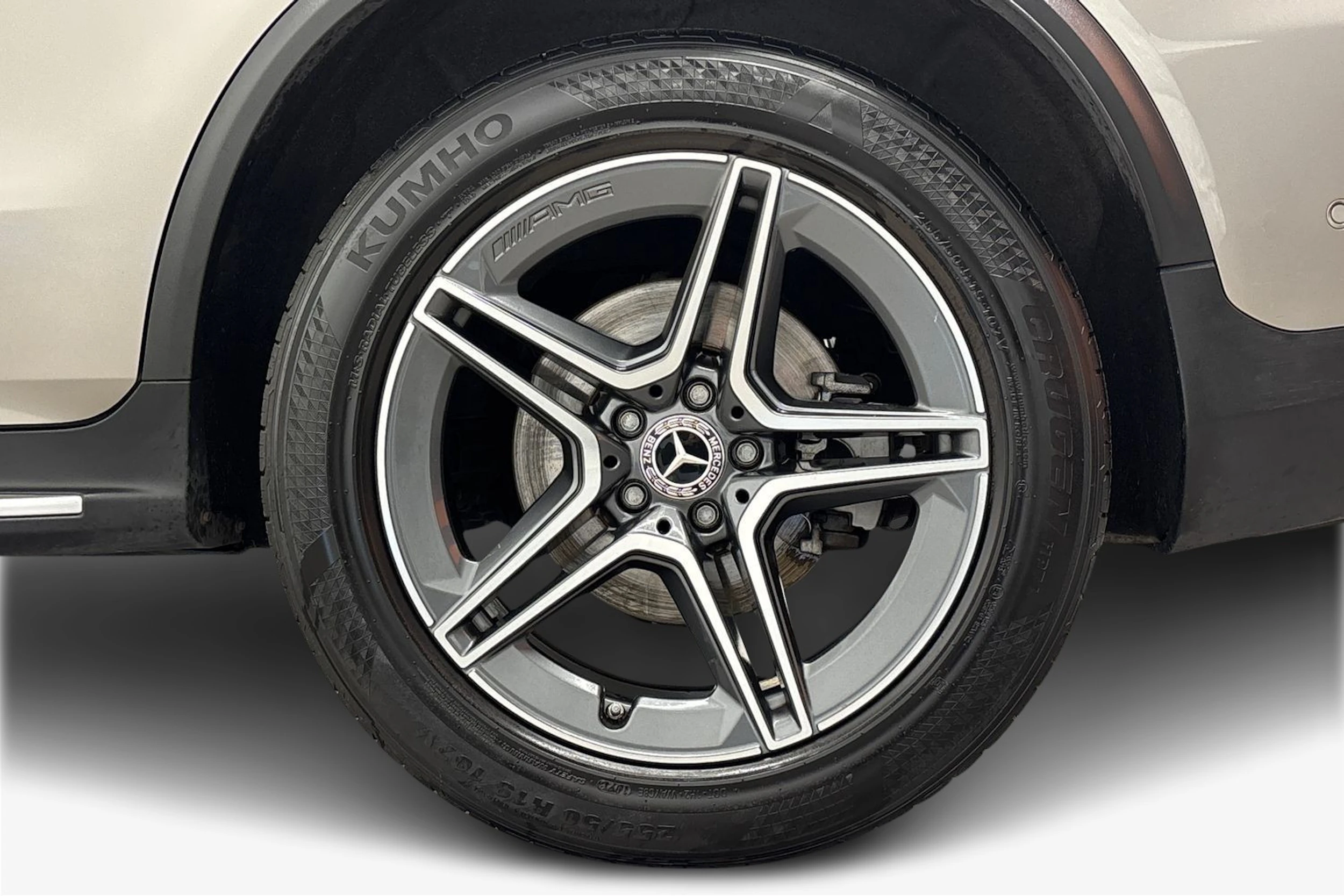 harmaa Mercedes-Benz GLC 2020 kuva 9.