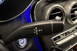 harmaa Mercedes-Benz GLC 2020 kuva 21.