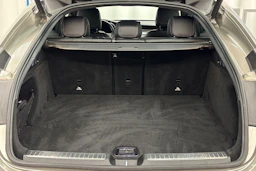 harmaa Mercedes-Benz GLC 2020 kuva 22.