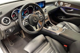 valkoinen Mercedes-Benz GLC 2020 kuva 7.