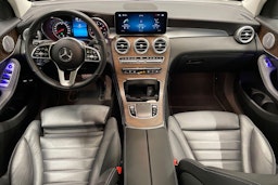 valkoinen Mercedes-Benz GLC 2020 kuva 9.