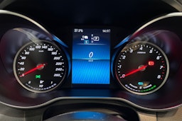 valkoinen Mercedes-Benz GLC 2020 kuva 16.