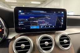 valkoinen Mercedes-Benz GLC 2020 kuva 20.