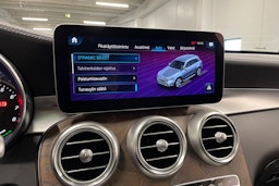 valkoinen Mercedes-Benz GLC 2020 kuva 22.