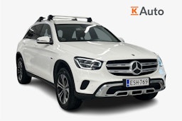 Valkoinen Mercedes-Benz GLC 2020 kuva 1.