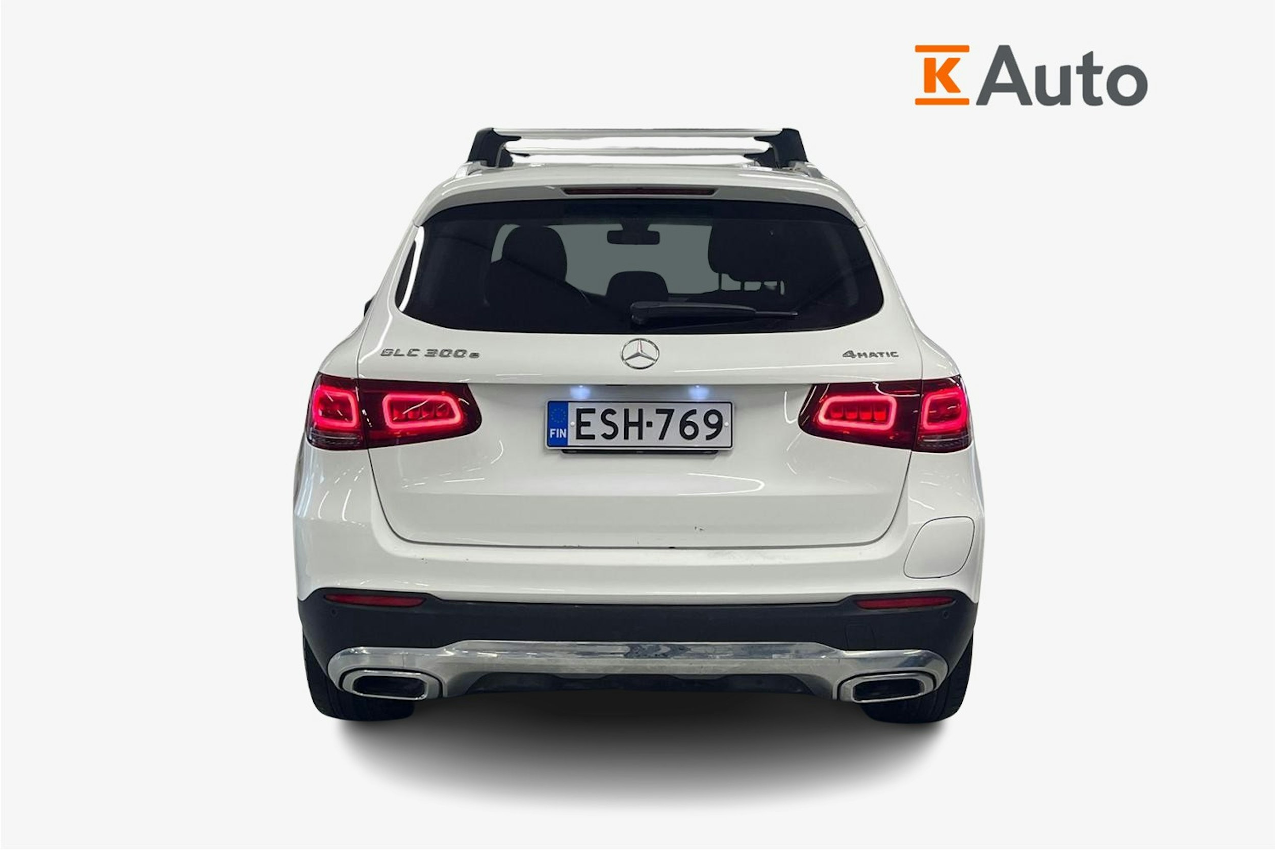 Valkoinen Mercedes-Benz GLC 2020 kuva 3.