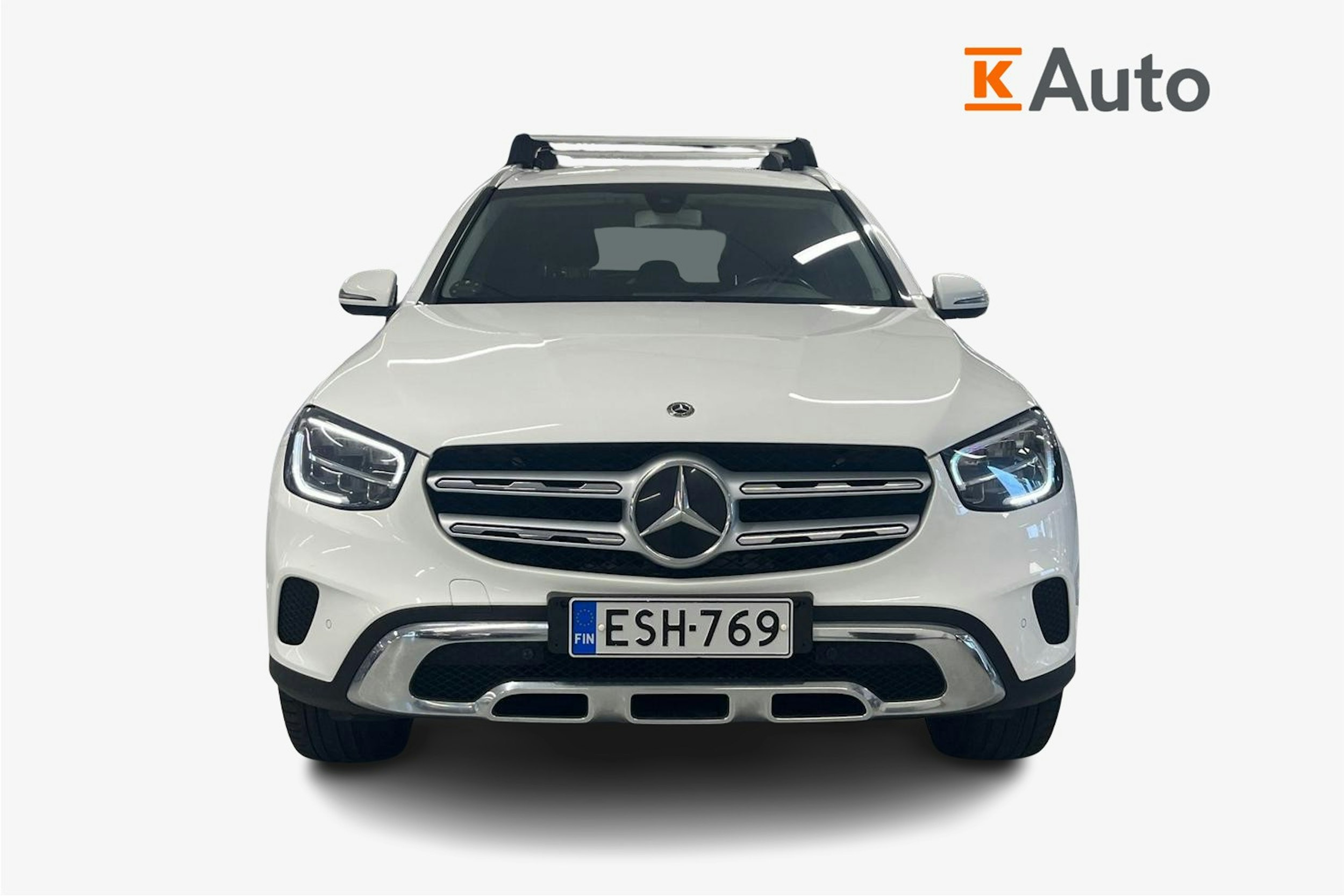 Valkoinen Mercedes-Benz GLC 2020 kuva 5.