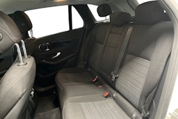 Valkoinen Mercedes-Benz GLC 2020 kuva 10.