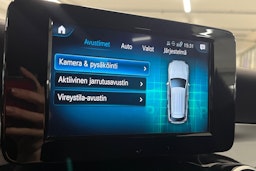 Valkoinen Mercedes-Benz GLC 2020 kuva 22.