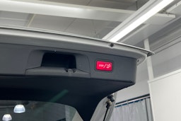 harmaa Mercedes-Benz GLC 2020 kuva 17.