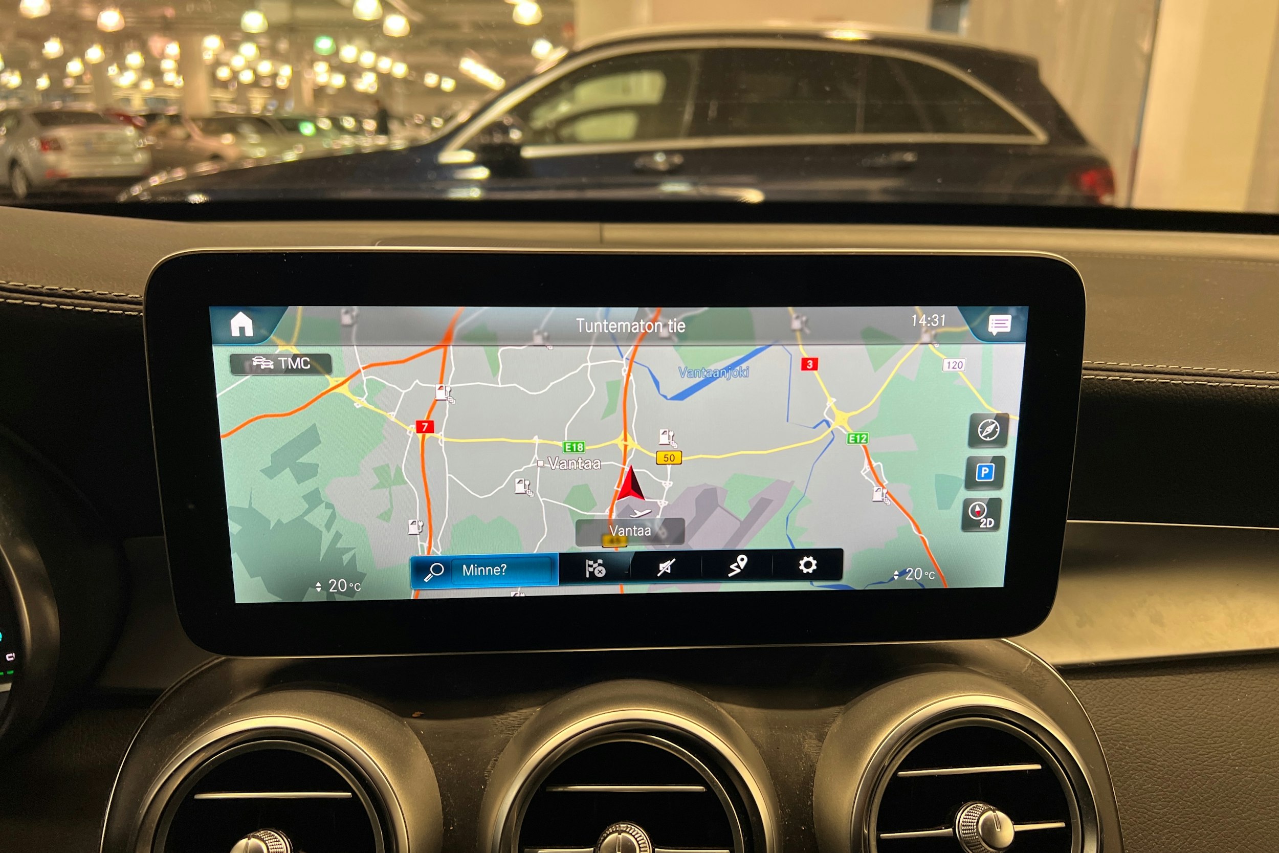 harmaa Mercedes-Benz GLC 2020 kuva 19.