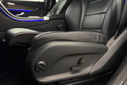 harmaa Mercedes-Benz GLC 2020 kuva 17.