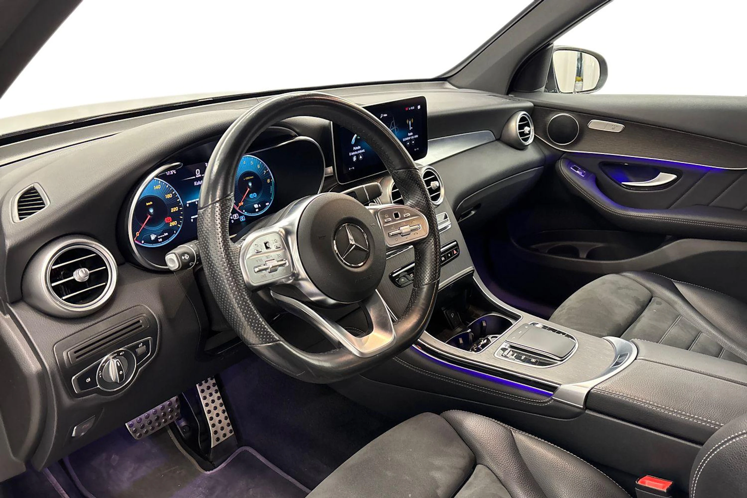 harmaa Mercedes-Benz GLC 2020 kuva 8.