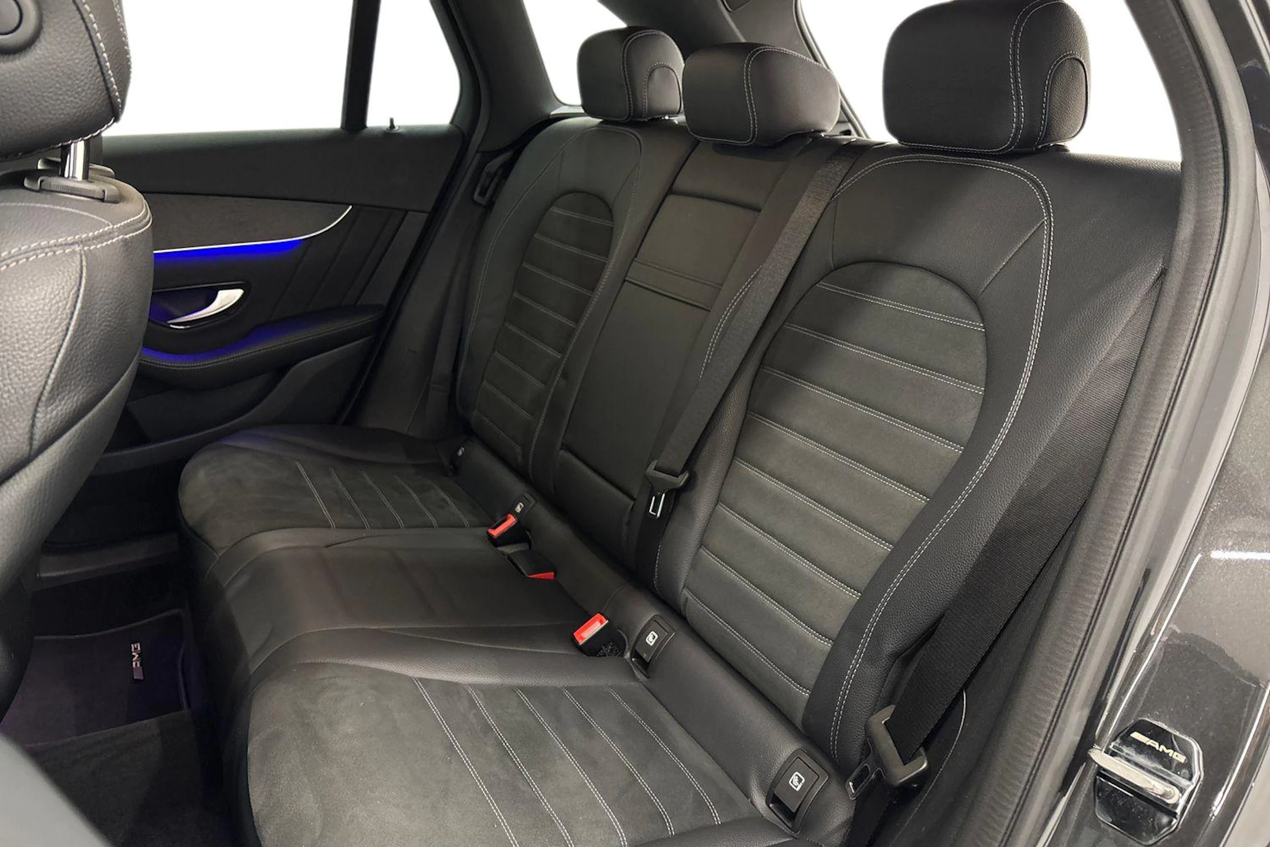 harmaa Mercedes-Benz GLC 2020 kuva 11.