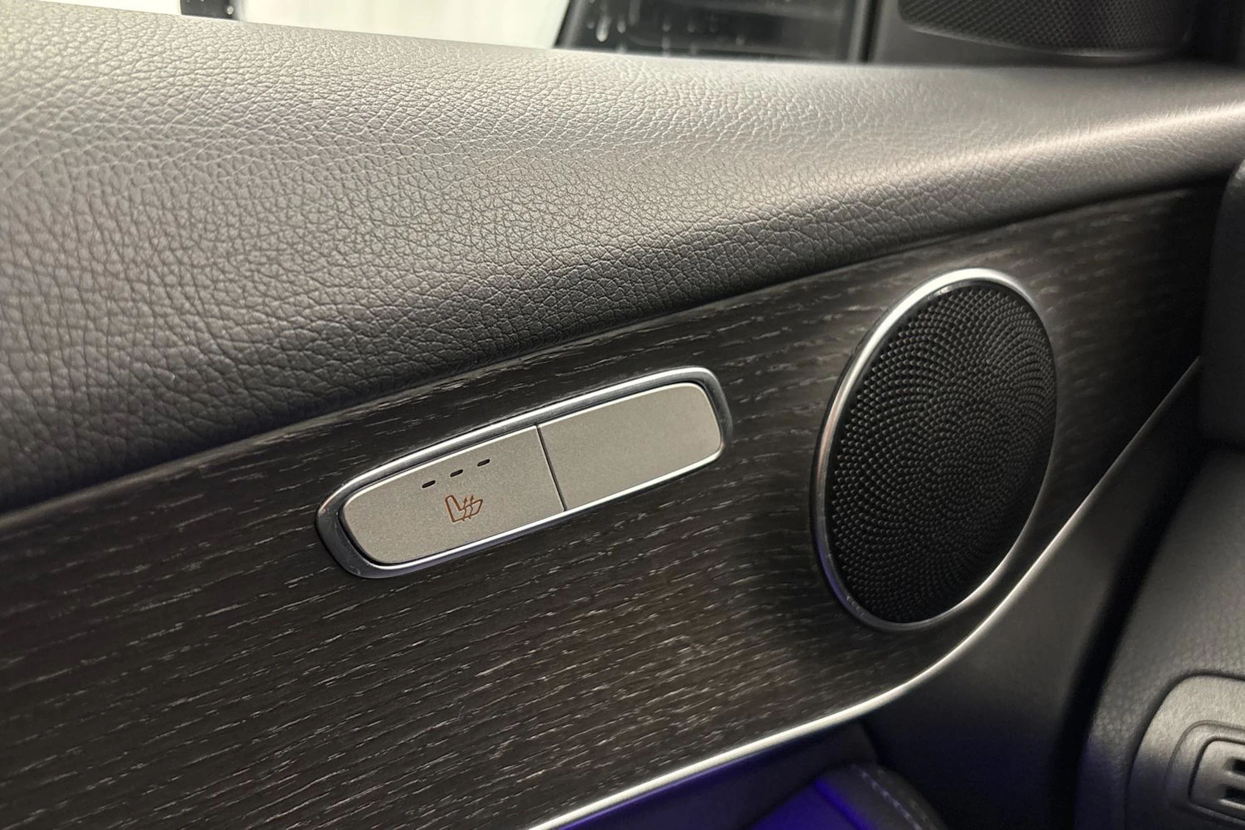 harmaa Mercedes-Benz GLC 2020 kuva 18.