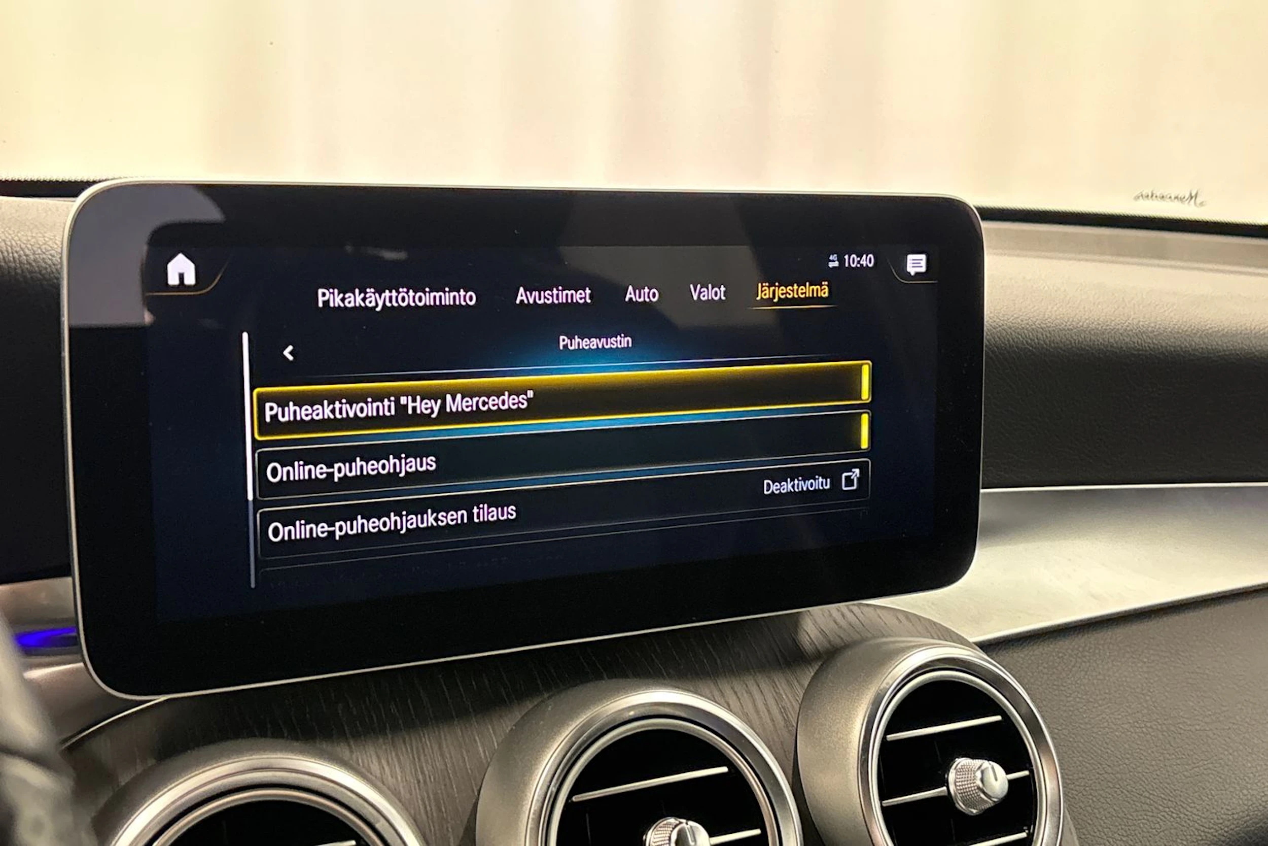 harmaa Mercedes-Benz GLC 2020 kuva 34.
